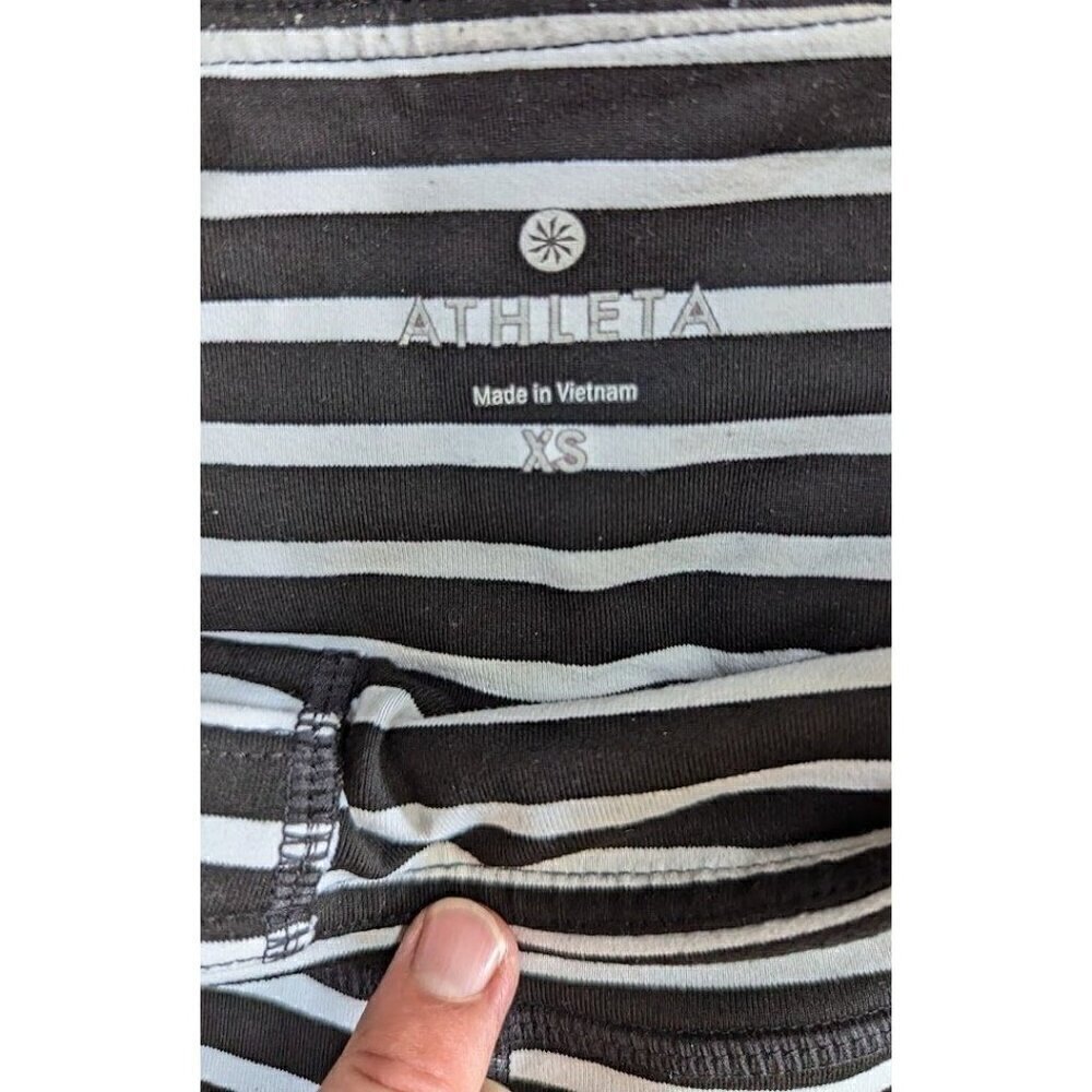 Athleta Womens Capri Leggings XS Stripes Chaturanga Crop Black White - Picture 4 of 5